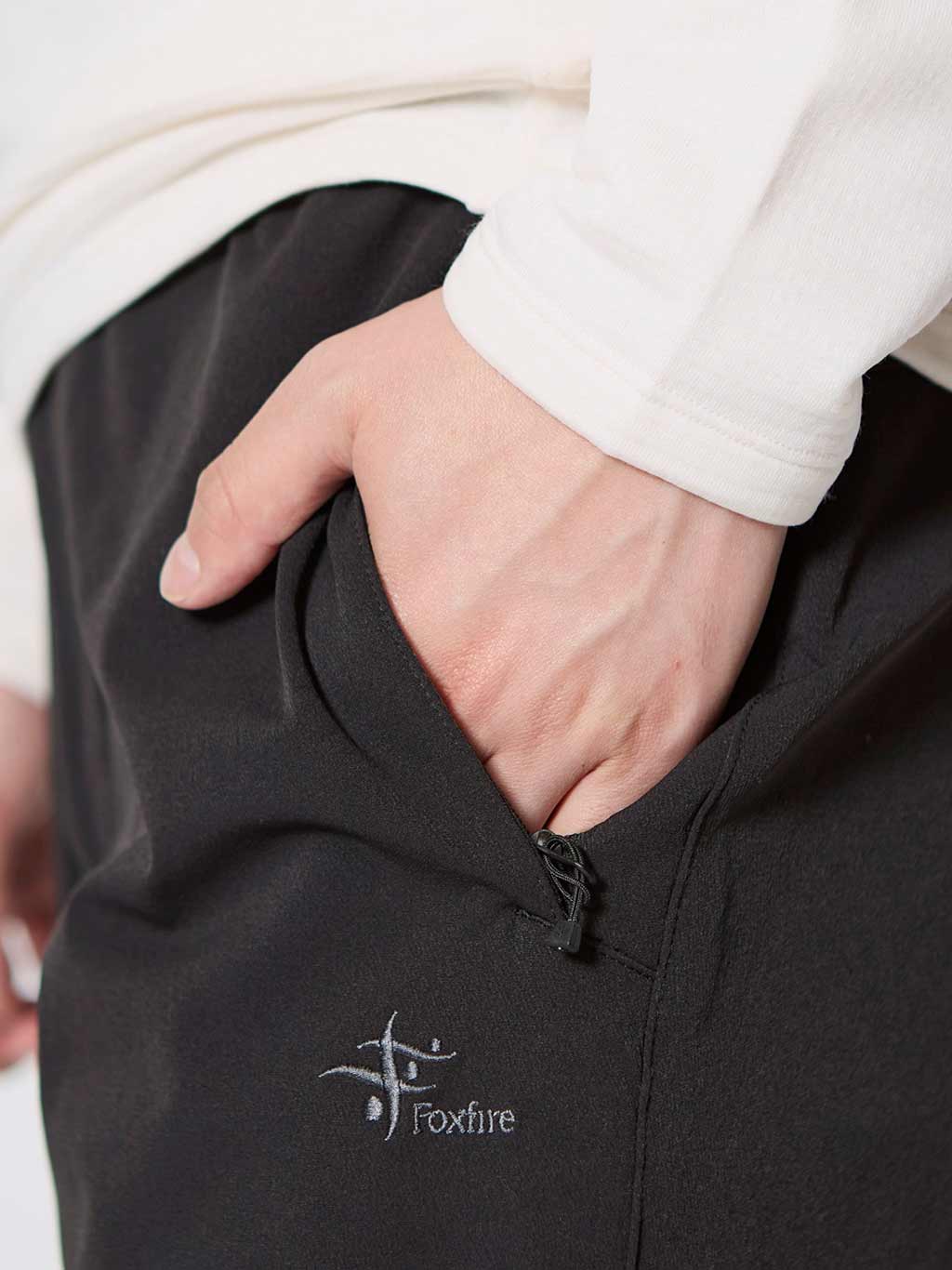 ダイナトレックレイヤードパンツ着用