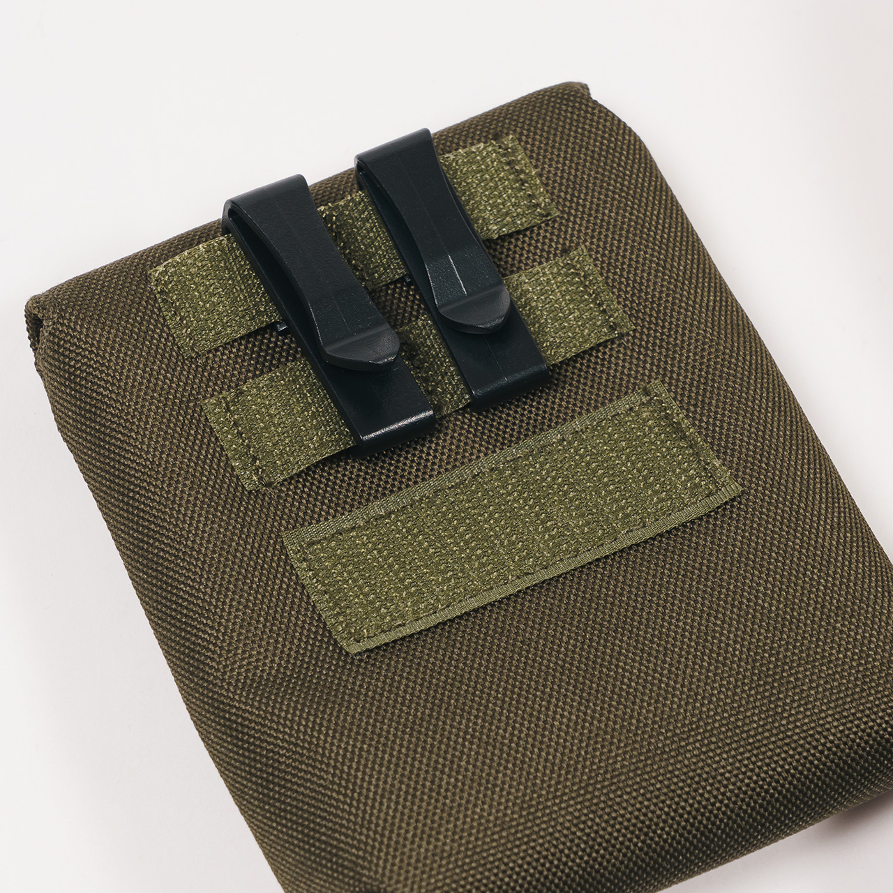 FEカモトラッシュポーチ